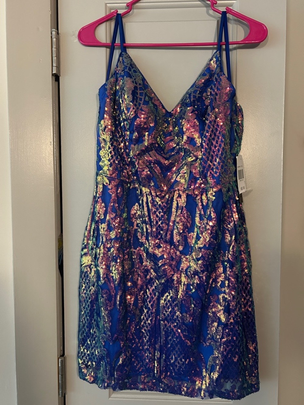Blue Iridescent Sequin V-Neck Party/Prom/Homecoming Dress